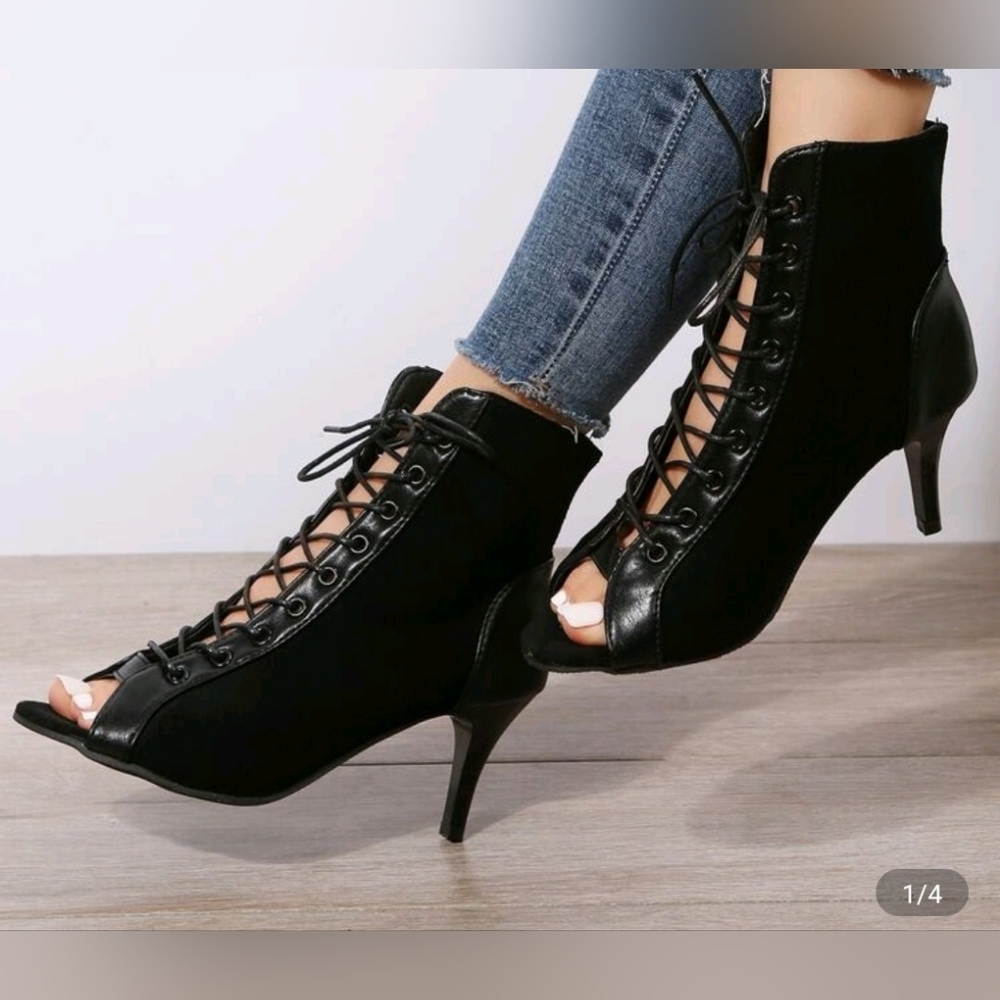 Women's Black Lace-Up Peep Toe Kitten Heel Boots